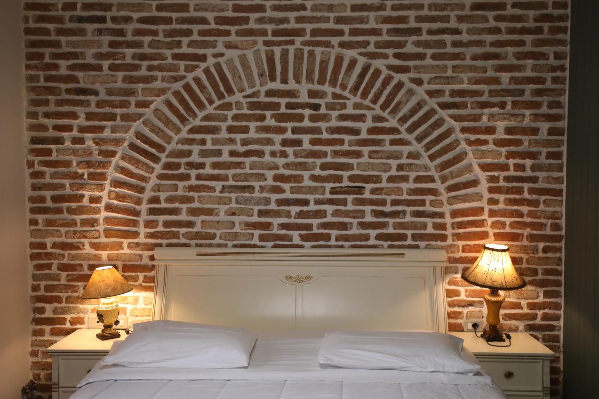 Hotel 1 Maji Pogradec Luaran gambar