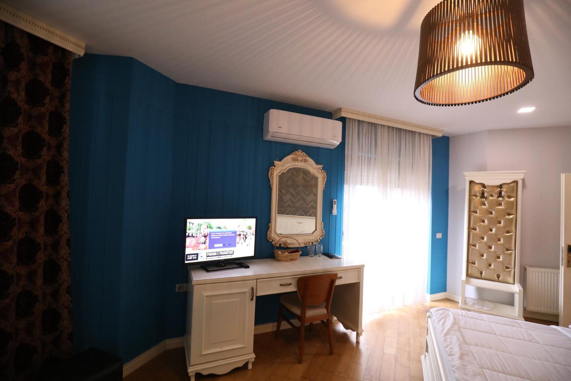 Hotel 1 Maji Pogradec Luaran gambar