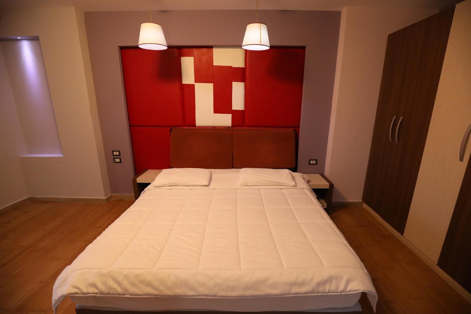 Hotel 1 Maji Pogradec Luaran gambar